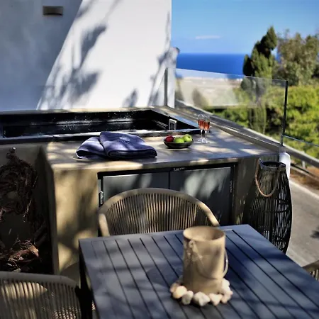 A Lux Santorini Villa *