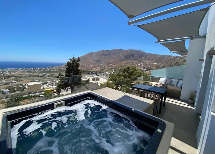 A Lux Santorini Éxo Goniá